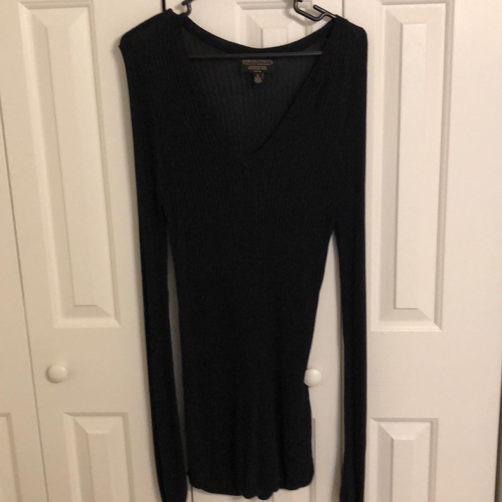 Absolutely black sweater size L